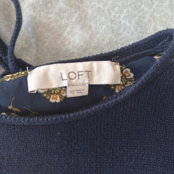 Sweater - Picture 6 of 6